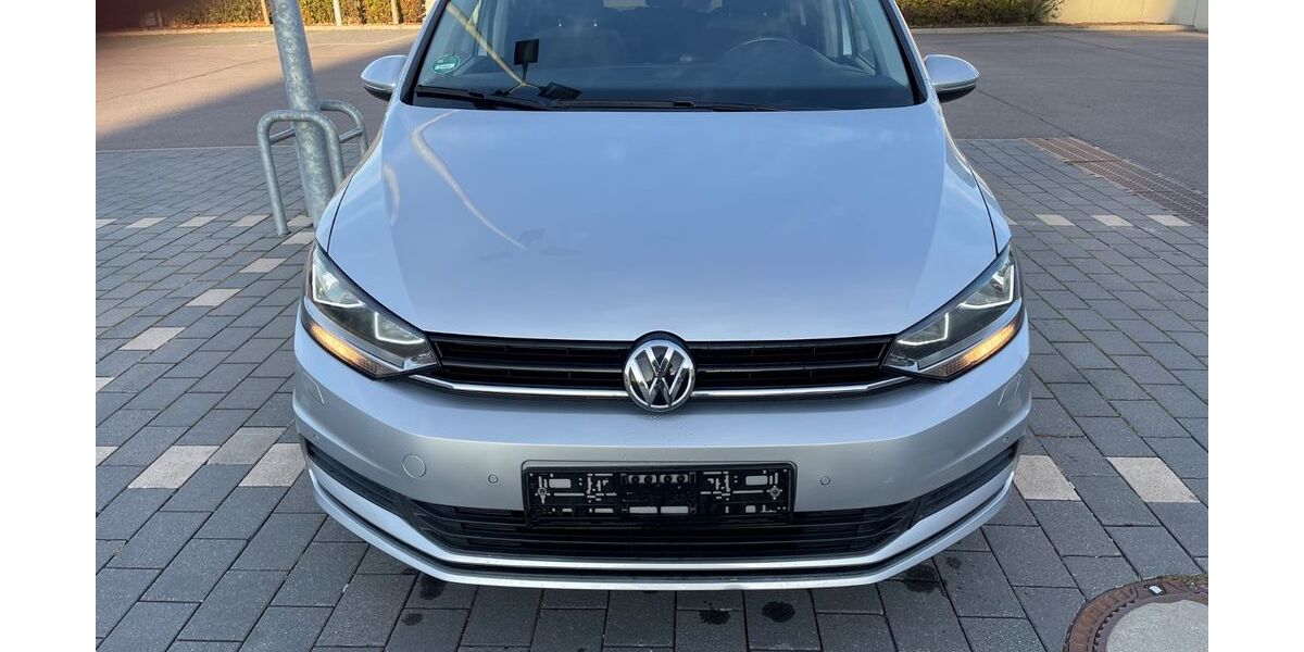 VW Touran 205.000 km 10.990 &euro; Rastatt 76437
