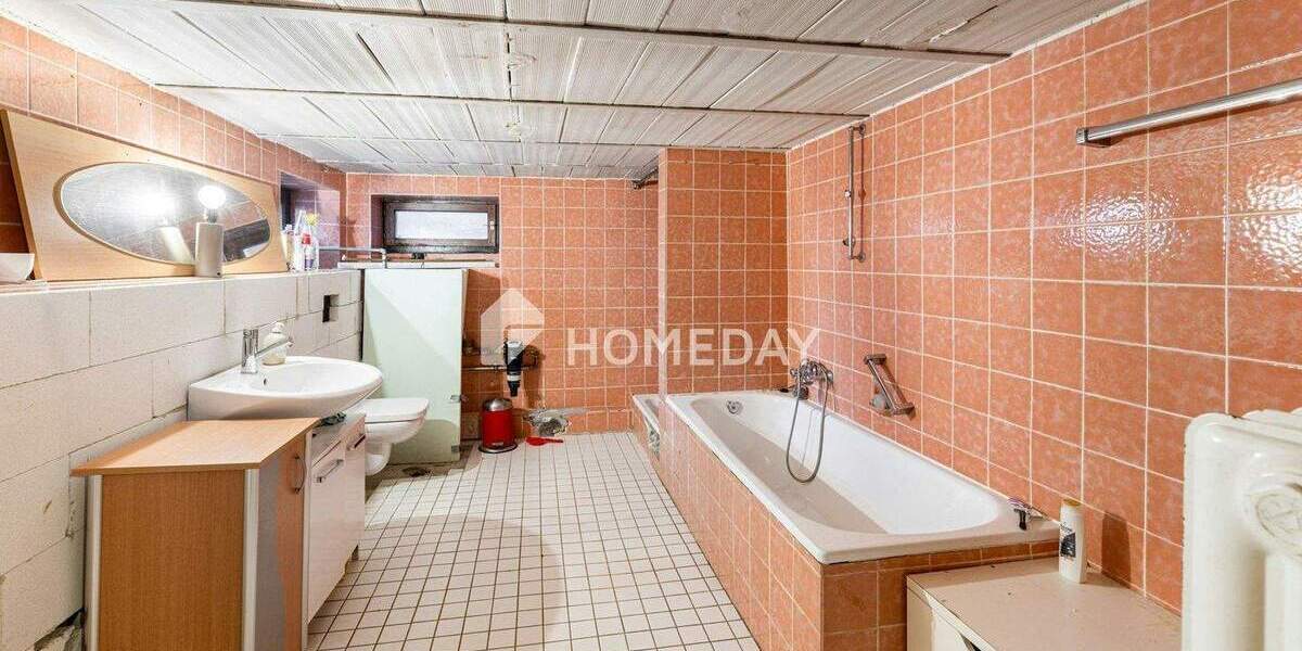 Einfamilienhaus Marxzell Pfaffenrot - 7 Zimmer, 200 m&sup2;, 349.000&euro; | Angebot:25708373