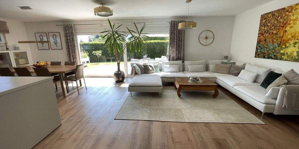 Doppelhaushälfte Baden-Baden Ebersteinburg - 8 Zimmer, 231 m&sup2;, 898.000&euro; | Angebot:25704943