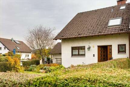 Haus Straubenhardt - 5 Zimmer, 126 m&sup2;, 435.000&euro; | Angebot:25532563