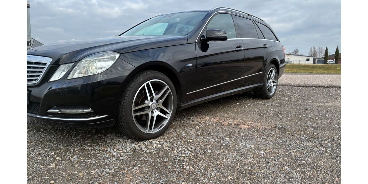 Mercedes-Benz E 200 193.040 km 10.400 &euro; Kuppenheim 76456