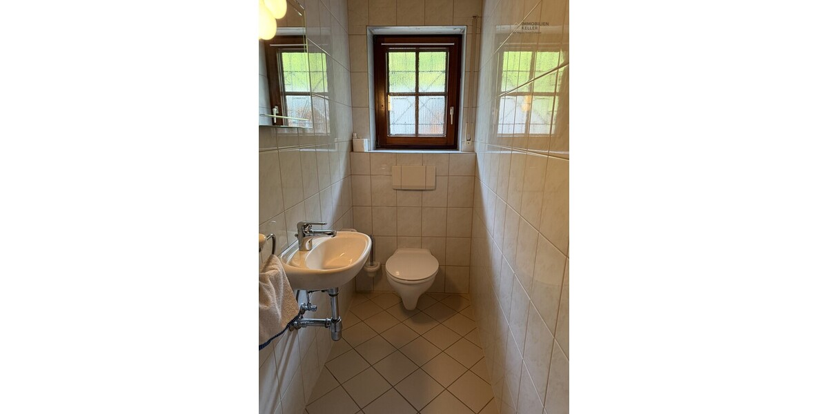 Viel Platz zum Wohnen – und clever Vermögen aufbauen - Zweifamilienhaus Höfen Höfen (Enz) | Angebot:27278662