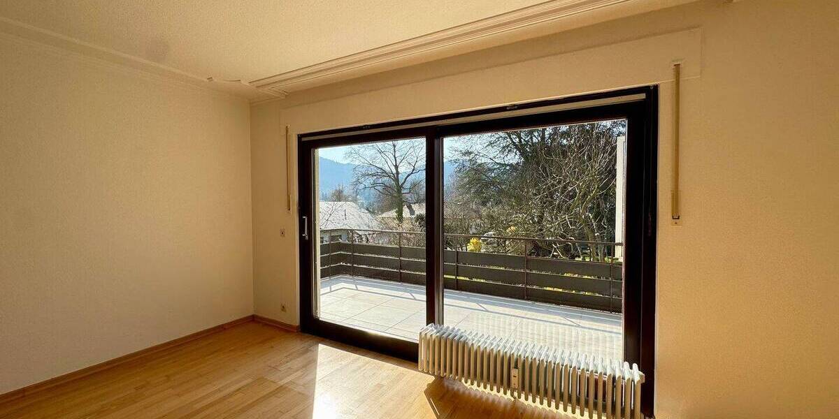 Etagenwohnung Baden-Baden Innenstadt - 3 Zimmer, 105 m&sup2;, 365.000&euro; | Angebot:25877330
