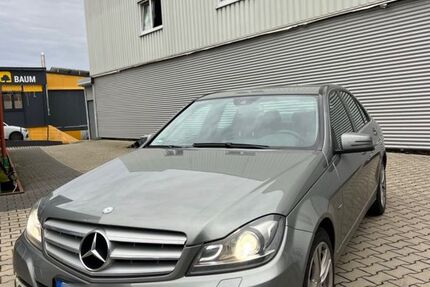 Mercedes-Benz 220 202.000 km 10.999 &euro; Renchen 77871