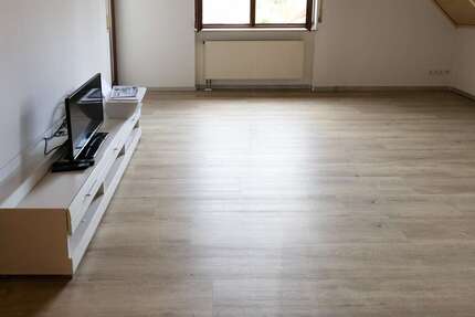 Wohnung Ötigheim - 3 Zimmer, 75 m&sup2;, 800&euro; | Angebot:27019778