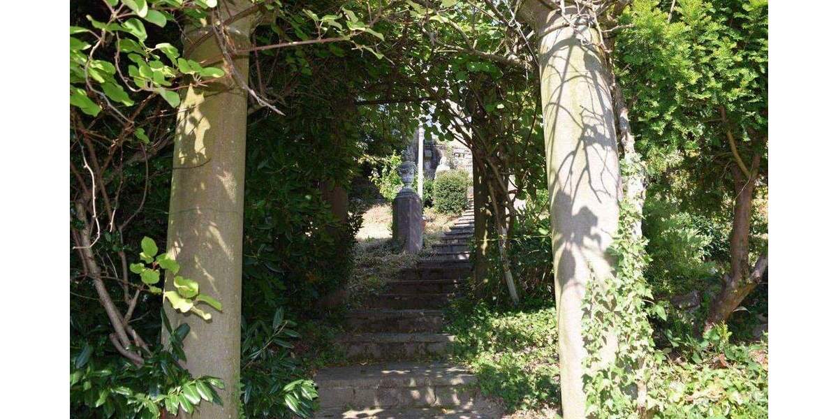 Einfamilienhaus Ottersweier Ortsgebiet - 7 Zimmer, 170 m&sup2;, 550.000&euro; | Angebot:25654336