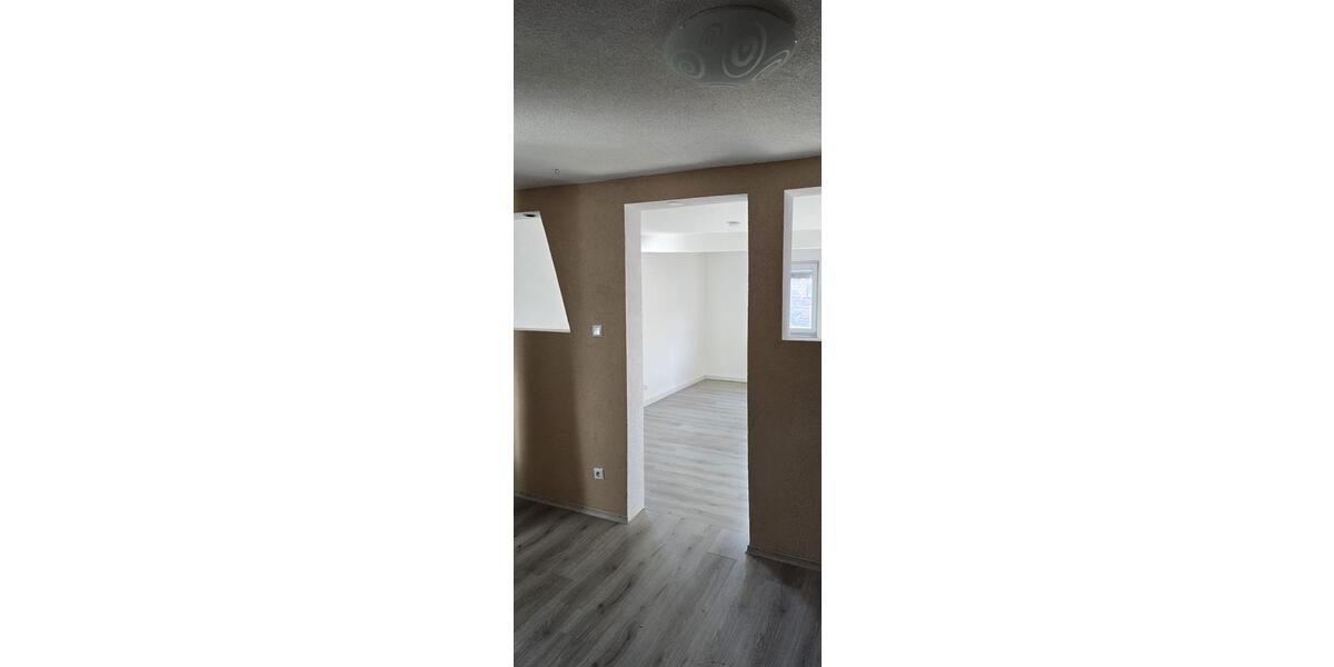 Etagenwohnung Weisenbach - 5 Zimmer, 125 m&sup2;, 178.000&euro; | Angebot:24782335