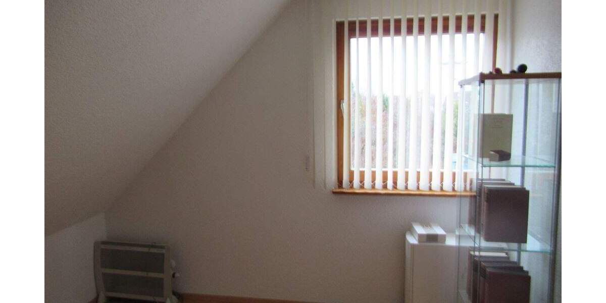 Einfamilienhaus Simmersfeld - 4 Zimmer, 96 m&sup2;, 260.000&euro; | Angebot:25731615