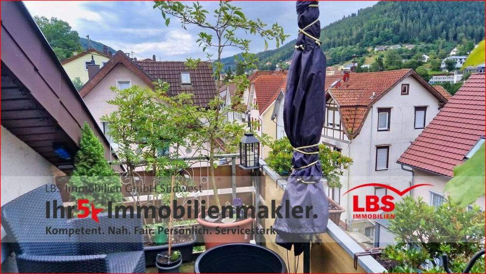 Etagenwohnung Bad Wildbad - 3 Zimmer, 62 m&sup2;, 159.000&euro; | Angebot:25665811