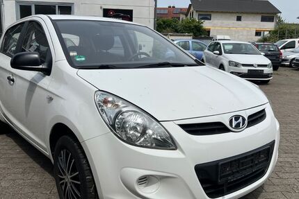 Hyundai i20 130.000 km 2.490 &euro; Malsch 76316