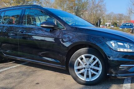 VW Golf 181.000 km 9.800 &euro; Gaggenau 76571