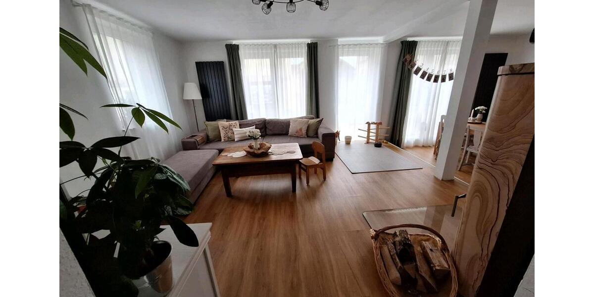 Einfamilienhaus Ötigheim - 7 Zimmer, 211 m&sup2;, 699.000&euro; | Angebot:25638900