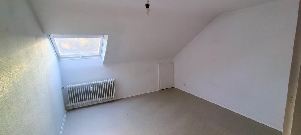 Dachgeschoßwohnung Rheinstetten - 3 Zimmer, 56 m&sup2;, 620&euro; | Angebot:25887902