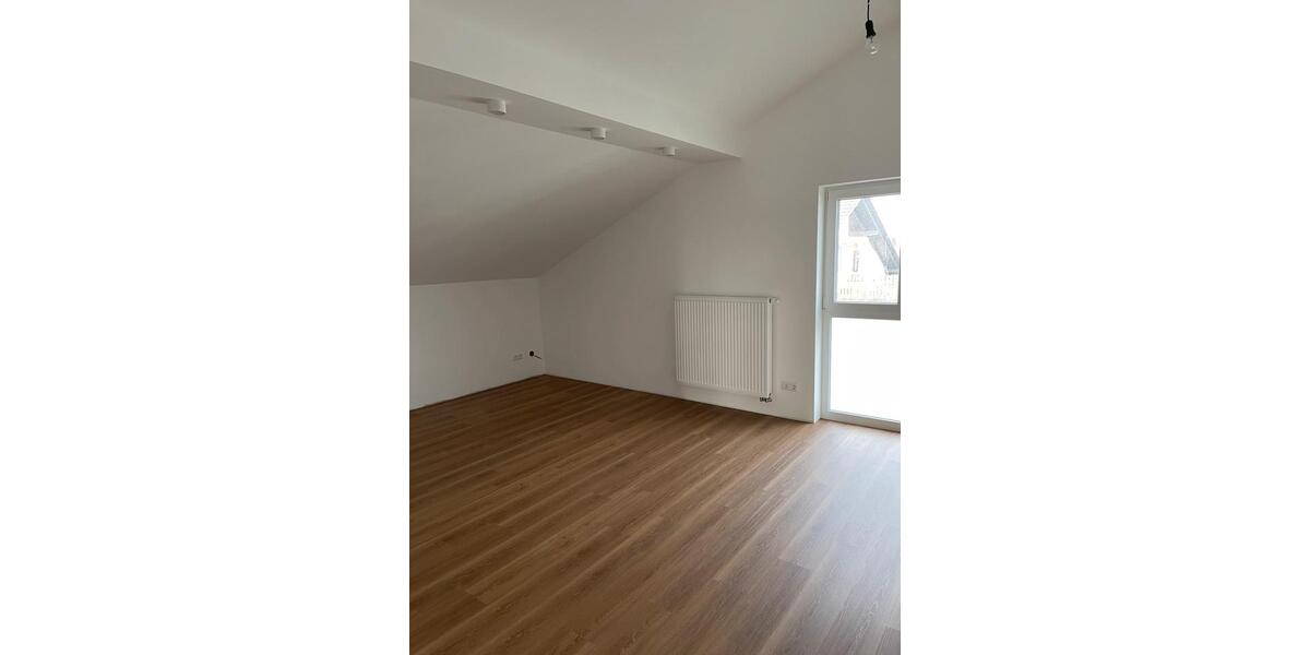 Dachgeschoßwohnung Rheinmünster - 3 Zimmer, 100 m&sup2;, 1.000&euro; | Angebot:25887941