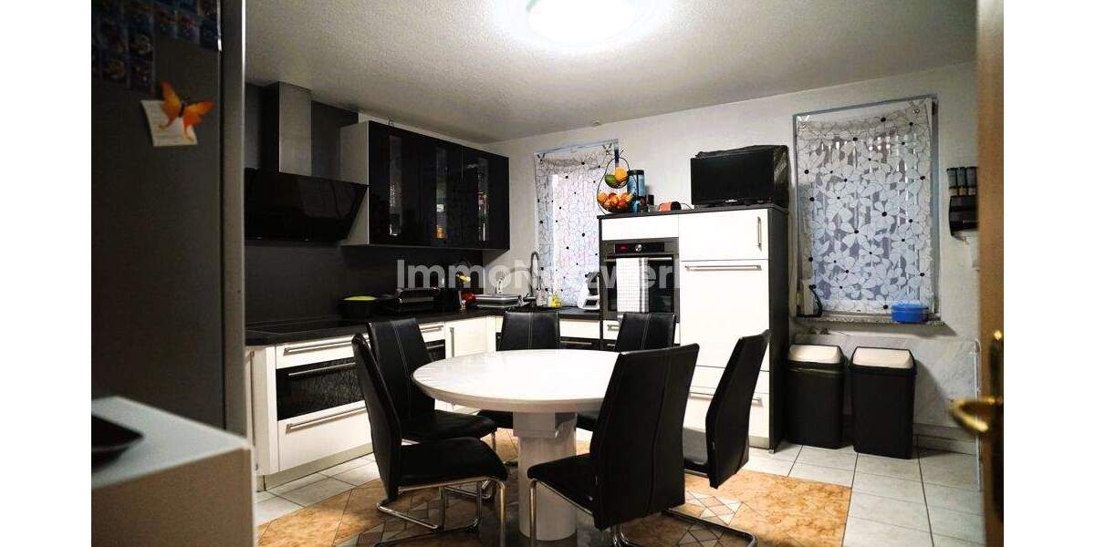 Einfamilienhaus Bad Wildbad - 5 Zimmer, 145 m&sup2;, 359.000&euro; | Angebot:25715472