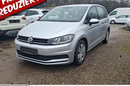 VW Touran 111.598 km 11.585 &euro; Achern 77855
