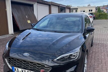 Ford Focus 55.623 km 22.999 &euro; Waldbronn 76337