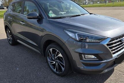 Hyundai TUCSON 113.000 km 17.200 &euro; Elchesheim-Illingen 76477