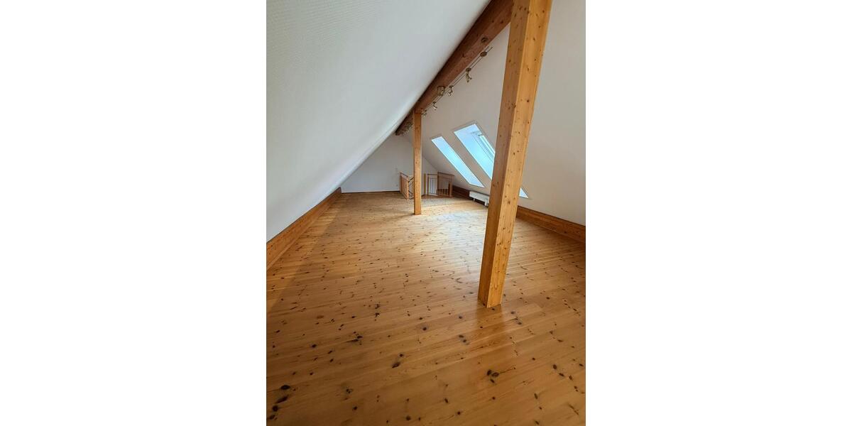 Dachgeschoßwohnung Gernsbach - 3 Zimmer, 122 m&sup2;, 1.350&euro; | Angebot:24373379