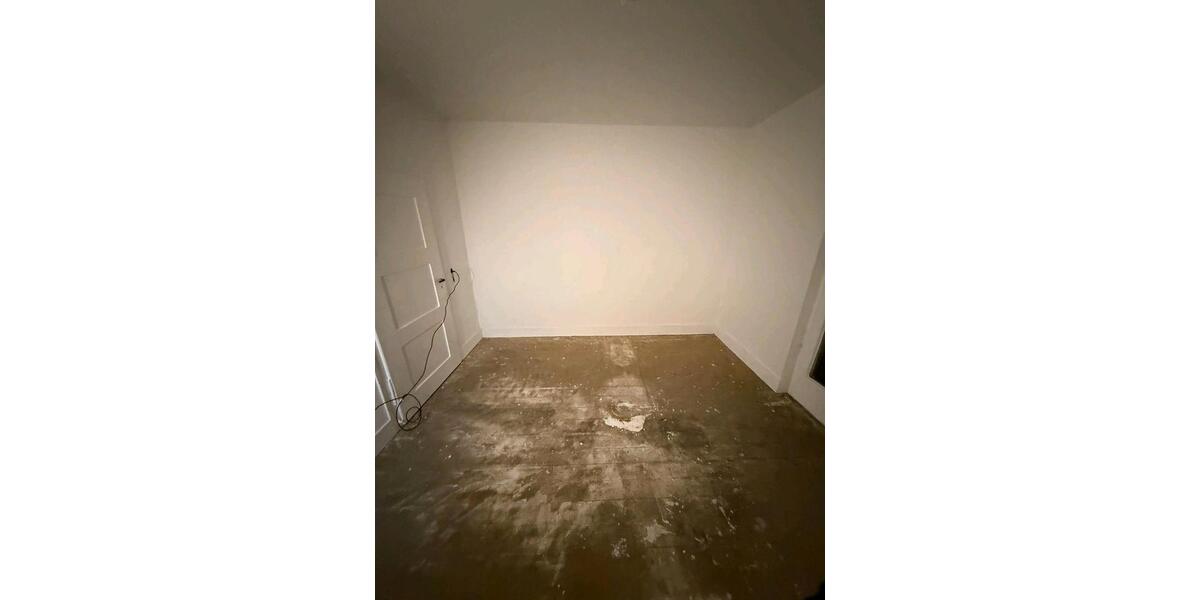 Erdgeschoßwohnung Weisenbach - 3 Zimmer, 94 m&sup2;, 110.000&euro; | Angebot:25271335