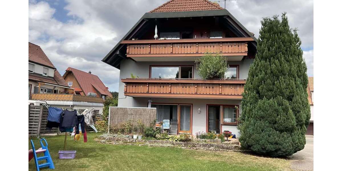 Einfamilienhaus Simmersfeld - 12 Zimmer, 331 m&sup2;, 683.000&euro; | Angebot:23567278