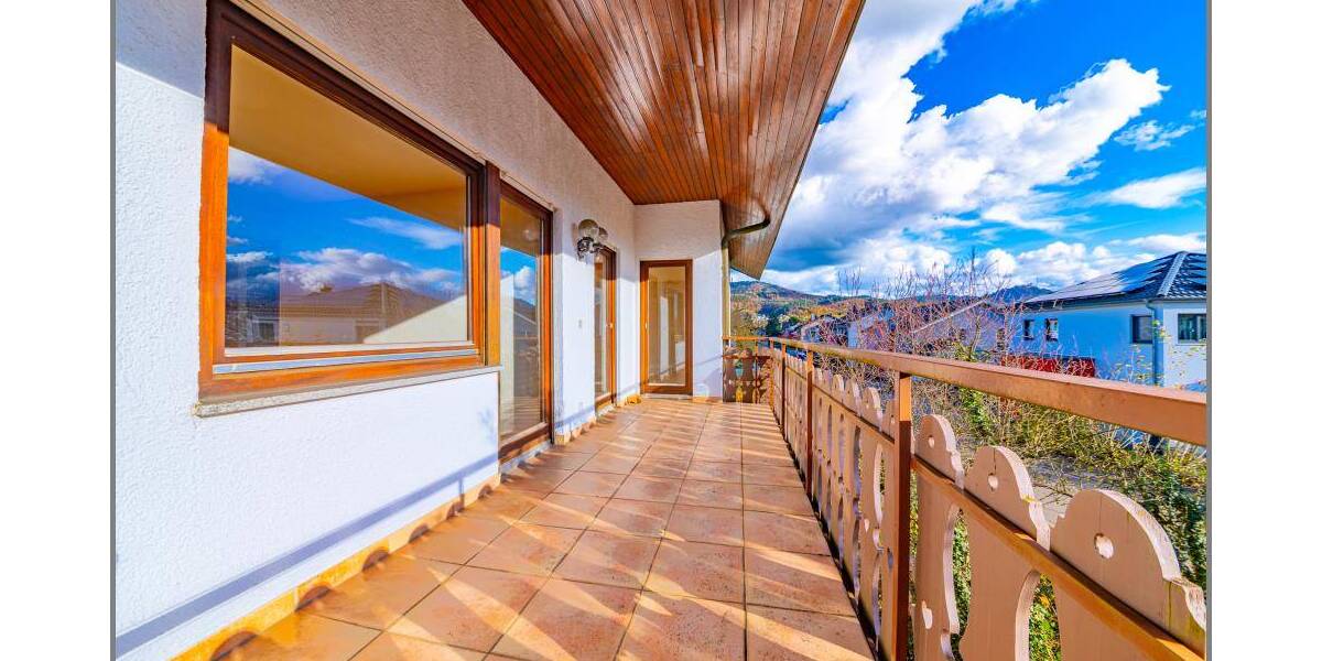 Mehrfamilienhaus, Wohnhaus Sinzheim Ortsgebiet - 5 Zimmer, 146 m&sup2;, 489.000&euro; | Angebot:25741682