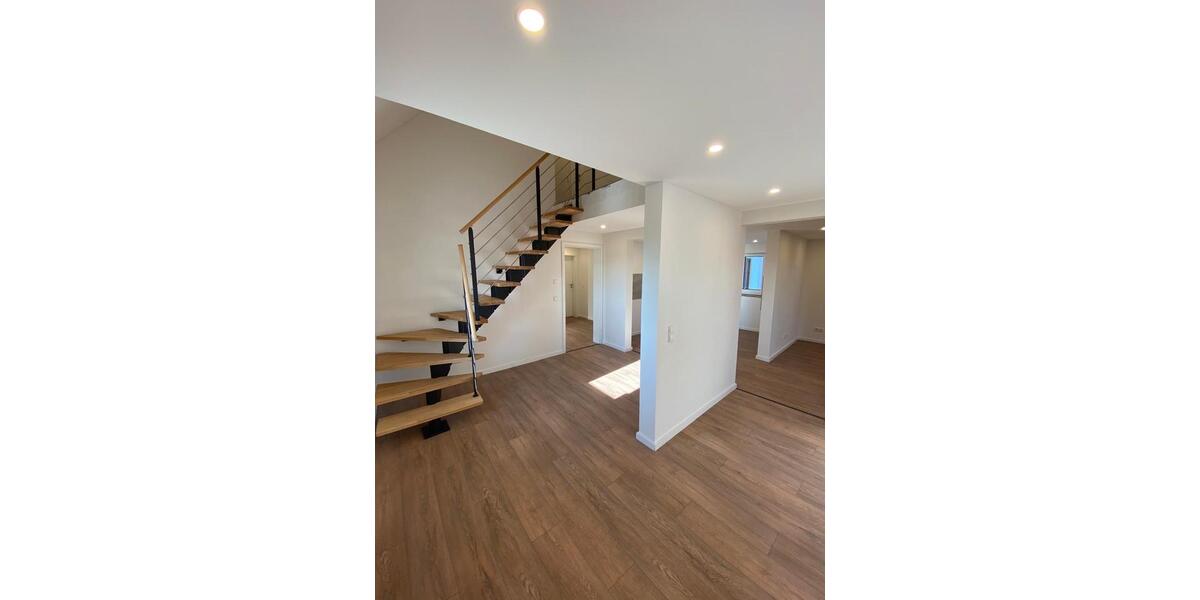 Maisonettenwohnung Renchen - 6 Zimmer, 154 m&sup2;, 1.600&euro; | Angebot:25833353