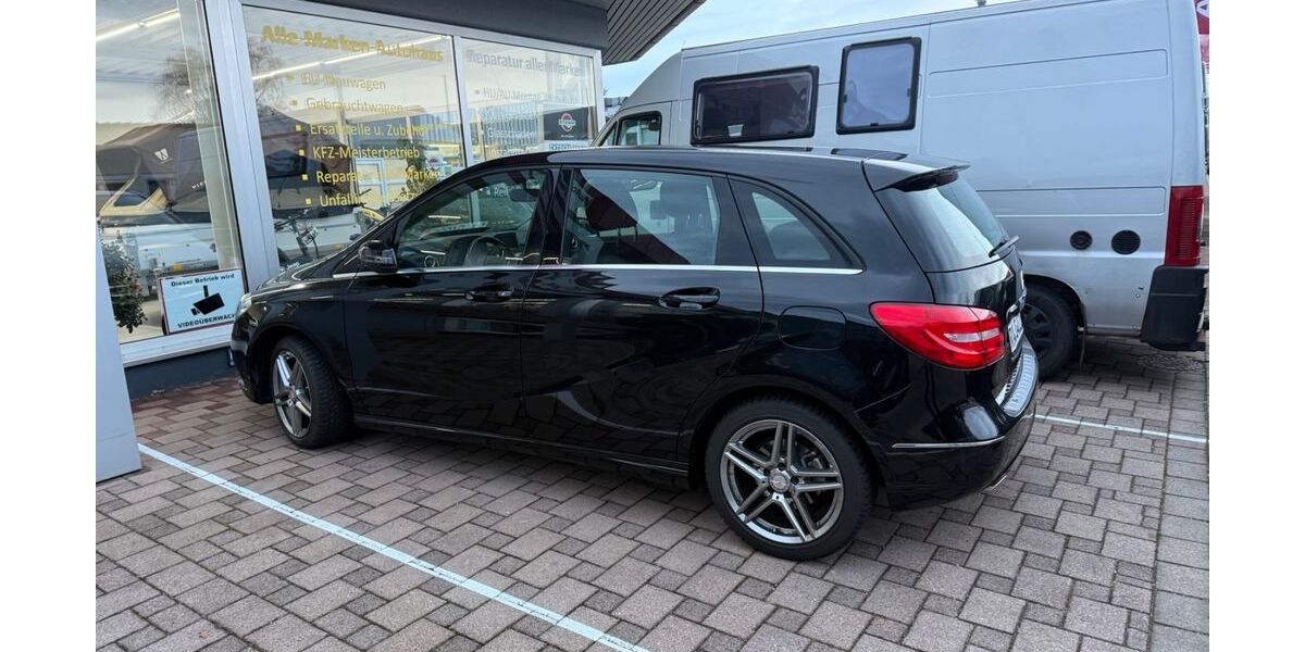 Mercedes-Benz B 180 63.750 km 9.250 &euro; Gernsbach 76593