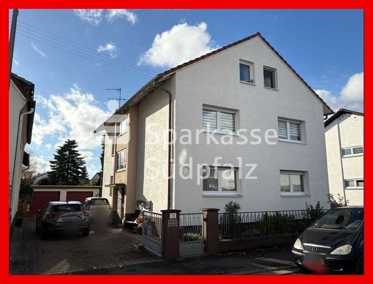 Einfamilienhaus Hagenbach - 9 Zimmer, 220 m&sup2;, 600.000&euro; | Angebot:25140337