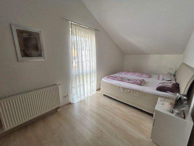 Doppelhaushälfte Neuenbürg - 5 Zimmer, 140 m&sup2;, 559.000&euro; | Angebot:25896706