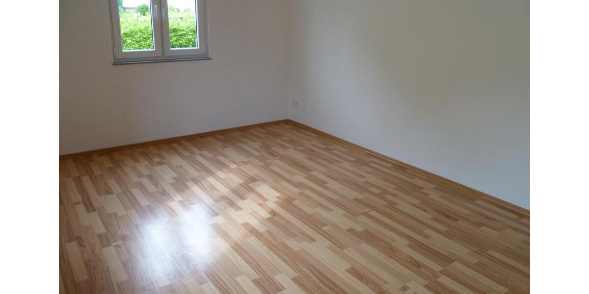 Etagenwohnung Höfen an der Enz - 3 Zimmer, 68 m&sup2;, 680&euro; | Angebot:25654047