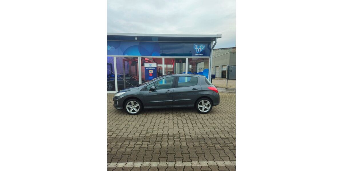 Peugeot 308 150.000 km 5.699 &euro; Baden-Baden 76532
