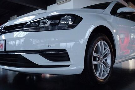 VW Golf 130.284 km 15.890 &euro; Bühl 77815