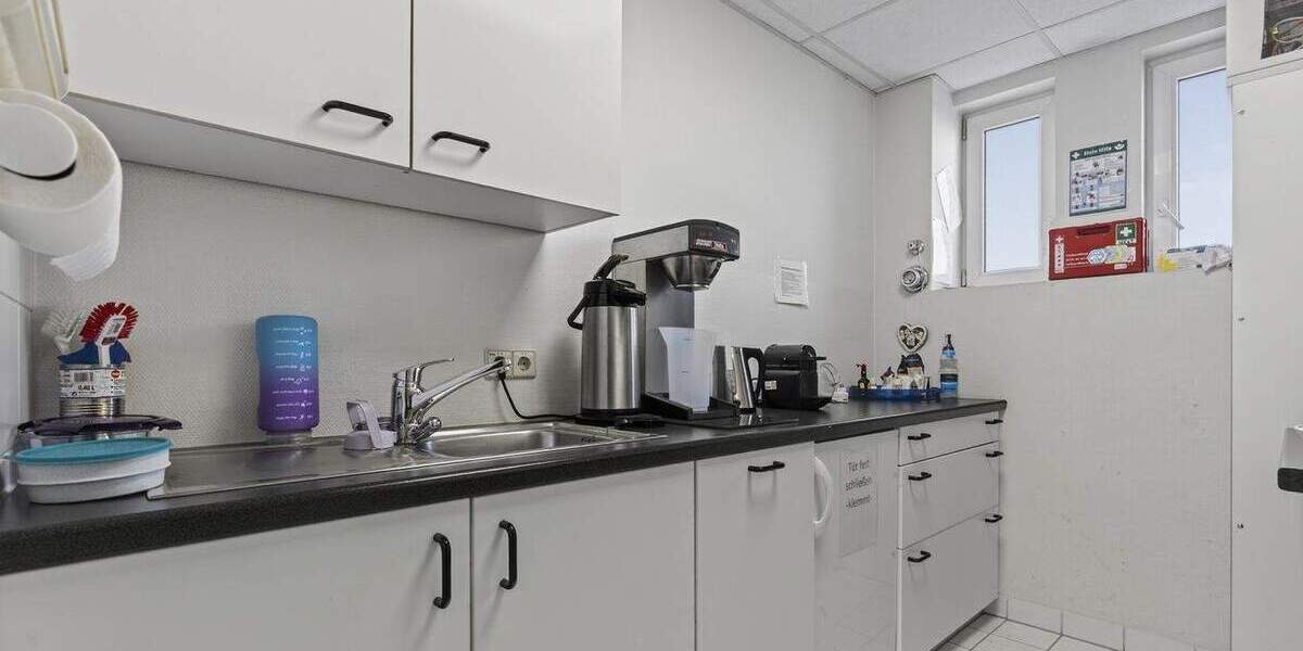 Gewerbeobjekt Ettlingen - 9 Zimmer, 280 m&sup2;, 3.052&euro; | Angebot:25680893