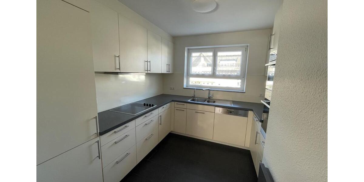 Etagenwohnung Achern - 2 Zimmer, 94 m&sup2;, 1.450&euro; | Angebot:25919142