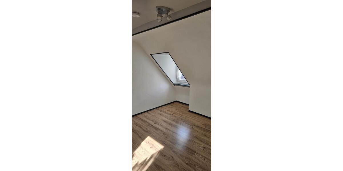 Etagenwohnung Weisenbach - 5 Zimmer, 125 m&sup2;, 178.000&euro; | Angebot:24782335