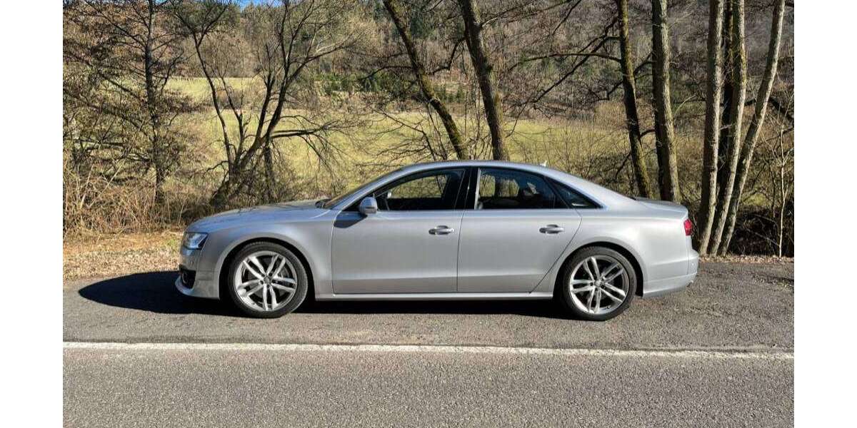 Audi A8 93.900 km 33.690 &euro; Bühl, Stadt 77815