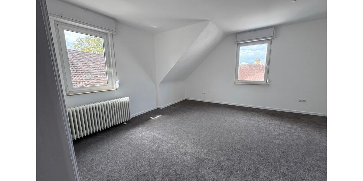 Dachgeschoßwohnung Karlsbad - 2.5 Zimmer, 75 m&sup2;, 952&euro; | Angebot:26648279