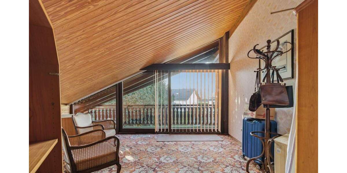 Einfamilienhaus Kuppenheim - 8 Zimmer, 216 m&sup2;, 749.000&euro; | Angebot:25728710