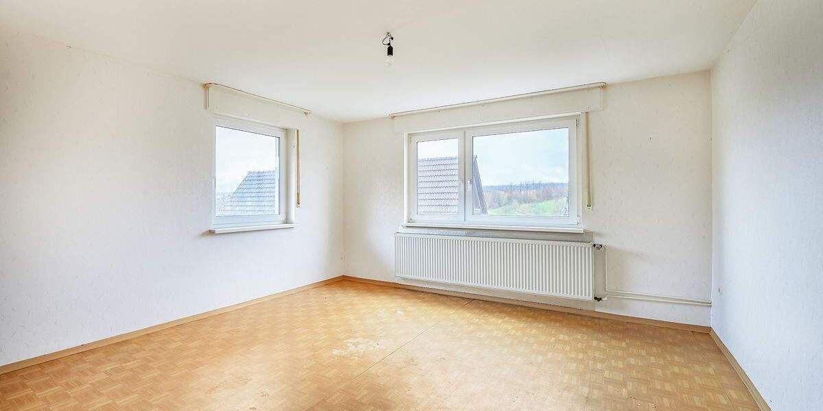 Mehrfamilienhaus, Wohnhaus Marxzell / Burbach Burbach - 7 Zimmer, 209 m&sup2;, 299.500&euro; | Angebot:25814994