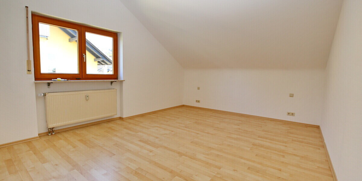 Schöne 3-Zi.-DG-Wohnung in Sinzheim-Vormberg - Dachgeschoßwohnung Sinzheim Sinzheim | Angebot:24369522