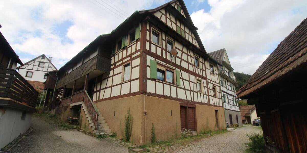 Einfamilienhaus Gernsbach-Reichental Reichental - 7 Zimmer, 180 m&sup2;, 160.000&euro; | Angebot:23179060