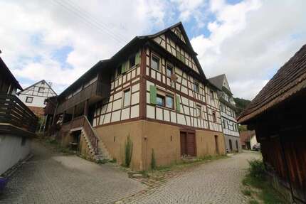 Haus Gernsbach-Reichental Reichental - 7 Zimmer, 180 m&sup2;, 160.000&euro; | Angebot:23179060