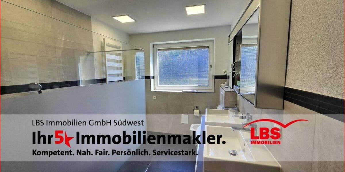 Doppelhaushälfte Neuenbürg - 7 Zimmer, 184 m&sup2;, 499.000&euro; | Angebot:25665809