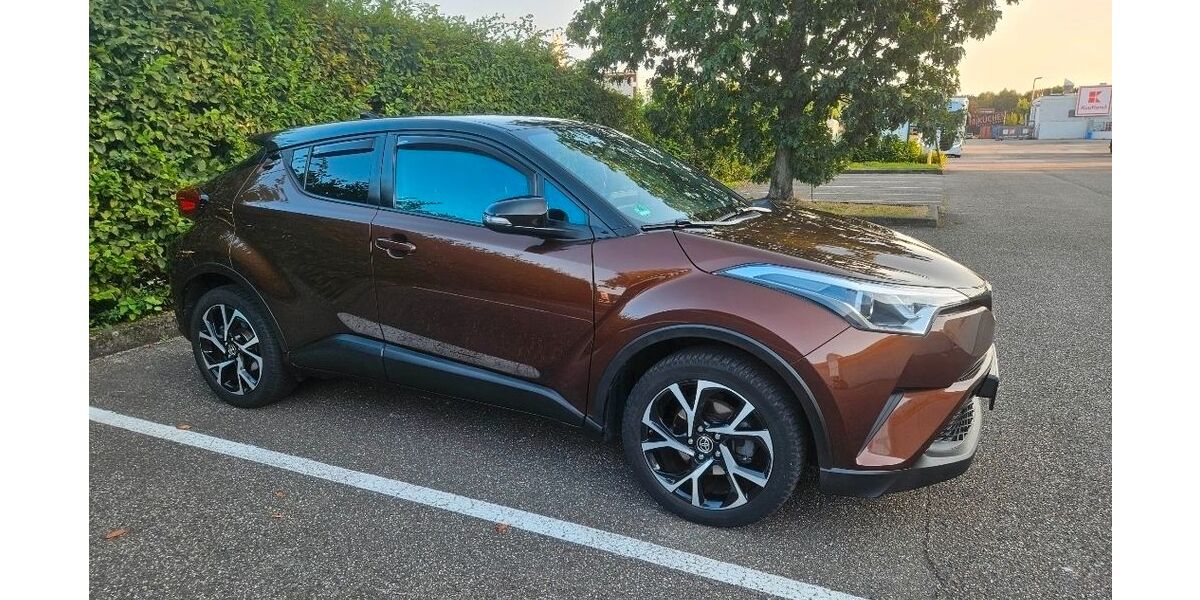 Toyota C-HR 130.000 km 14.400 &euro; RASTATT 76437