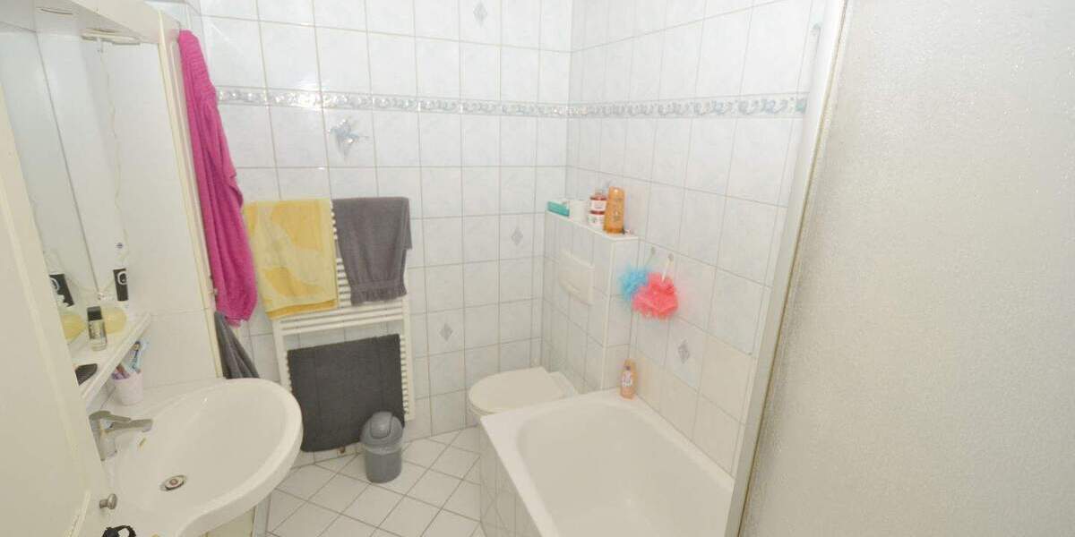 Mehrfamilienhaus, Wohnhaus Ettlingen - 310.000&euro; | Angebot:25665056