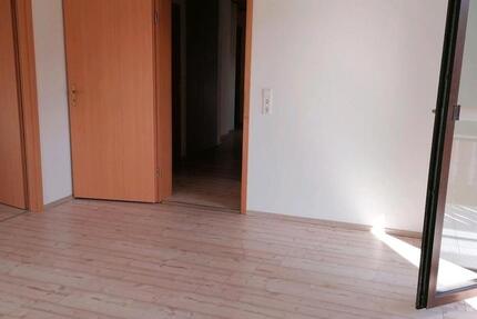 Wohnung Rheinau - 3 Zimmer, 75 m&sup2;, 990&euro; | Angebot:25328107