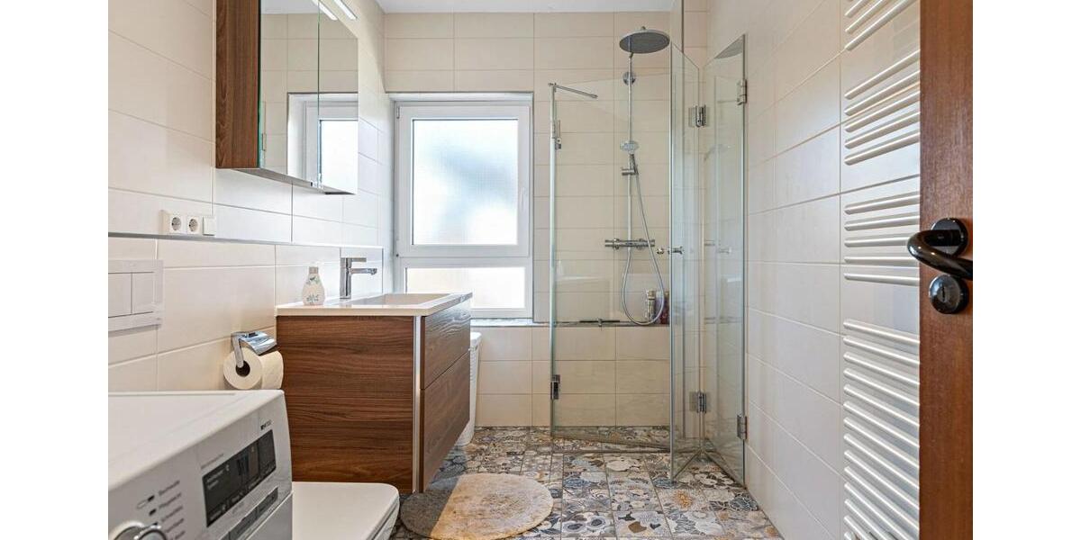 Etagenwohnung Sinzheim - 6 Zimmer, 197 m&sup2;, 1.900&euro; | Angebot:24836833