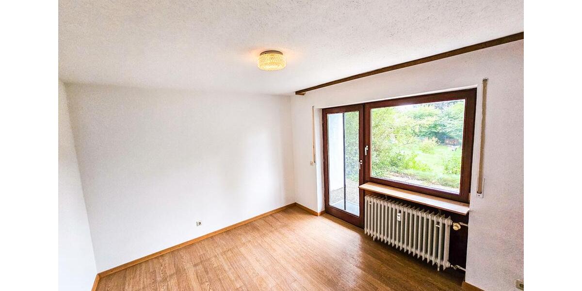 Erdgeschoßwohnung Malsch - 5 Zimmer, 138 m&sup2;, 1.175&euro; | Angebot:19031394