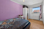 Schöne Aussichten: 4- Zimmer Wohnung mit großem Balkon, Stellplatz und EBK - Etagenwohnung Hügelsheim | Angebot:27306597